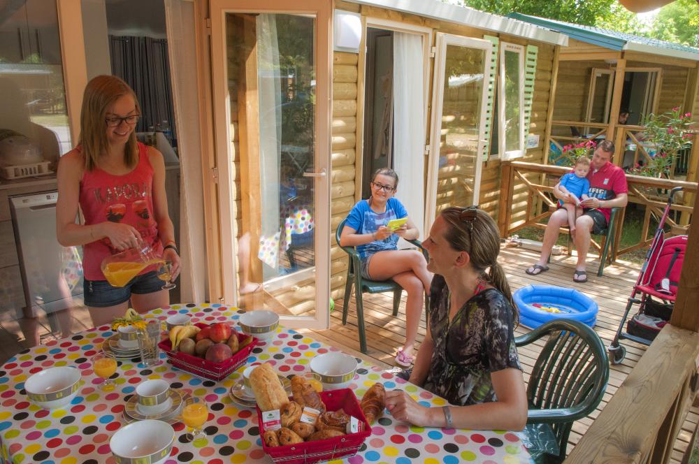 Camping-Capfun Bastide Languedoc mobile-homes