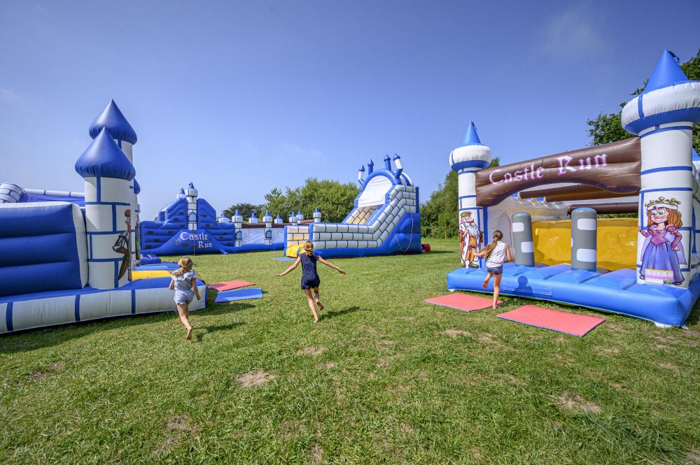 Camping-Capfun Route Blanche Normandie Huepfburg